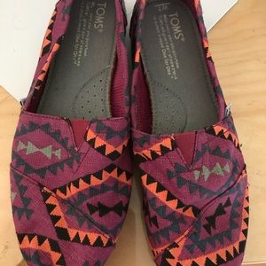 Toms Slip ons
